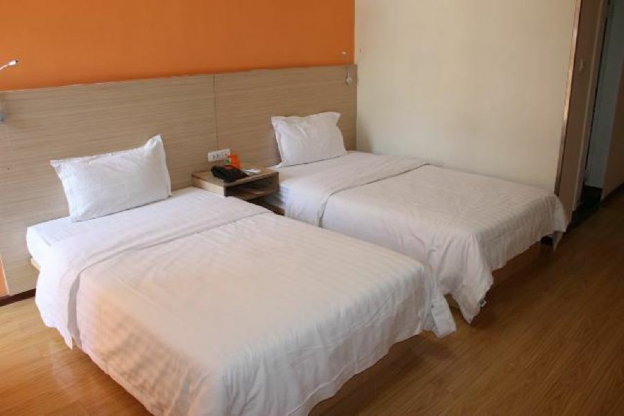 7Days Inn Wuhan Zhuankou Development Zone Jianghan University ภายนอก รูปภาพ